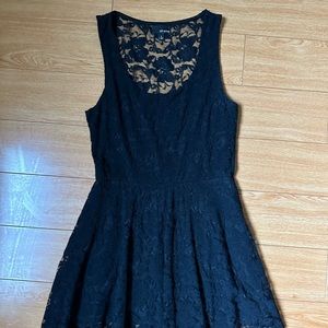 Aritzia Dress (Size: Small)